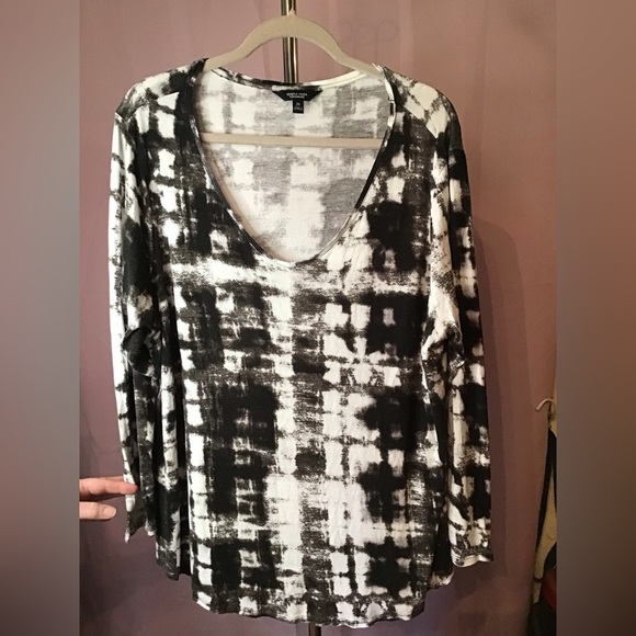 Simply Vera Vera Wang Tops - Vera Wang long tee lightweight 2X Simply Vera